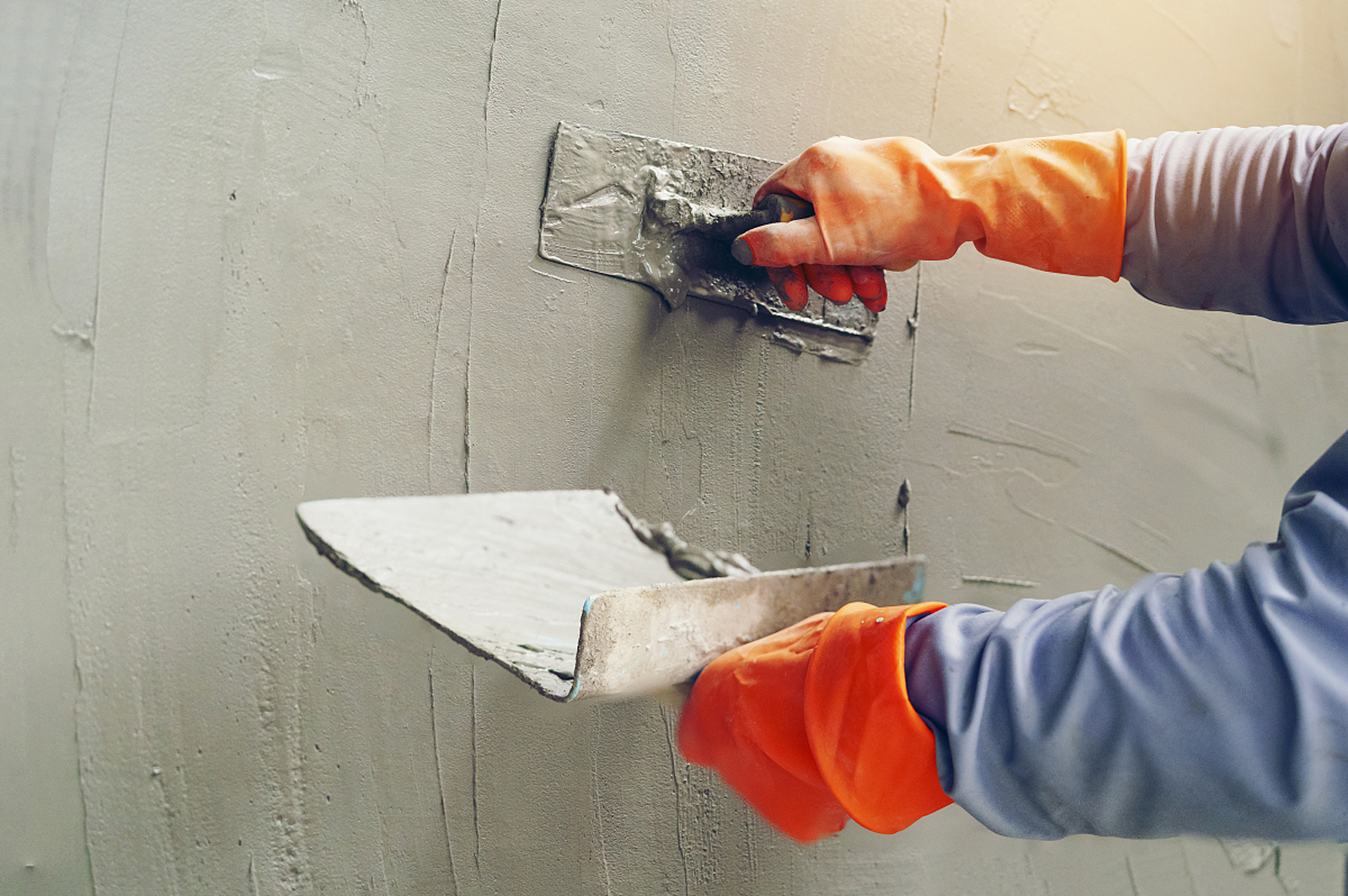 Analyze the role and amount of admixtures in gypsum-based products